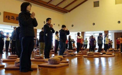 居士不要介入道场的是非